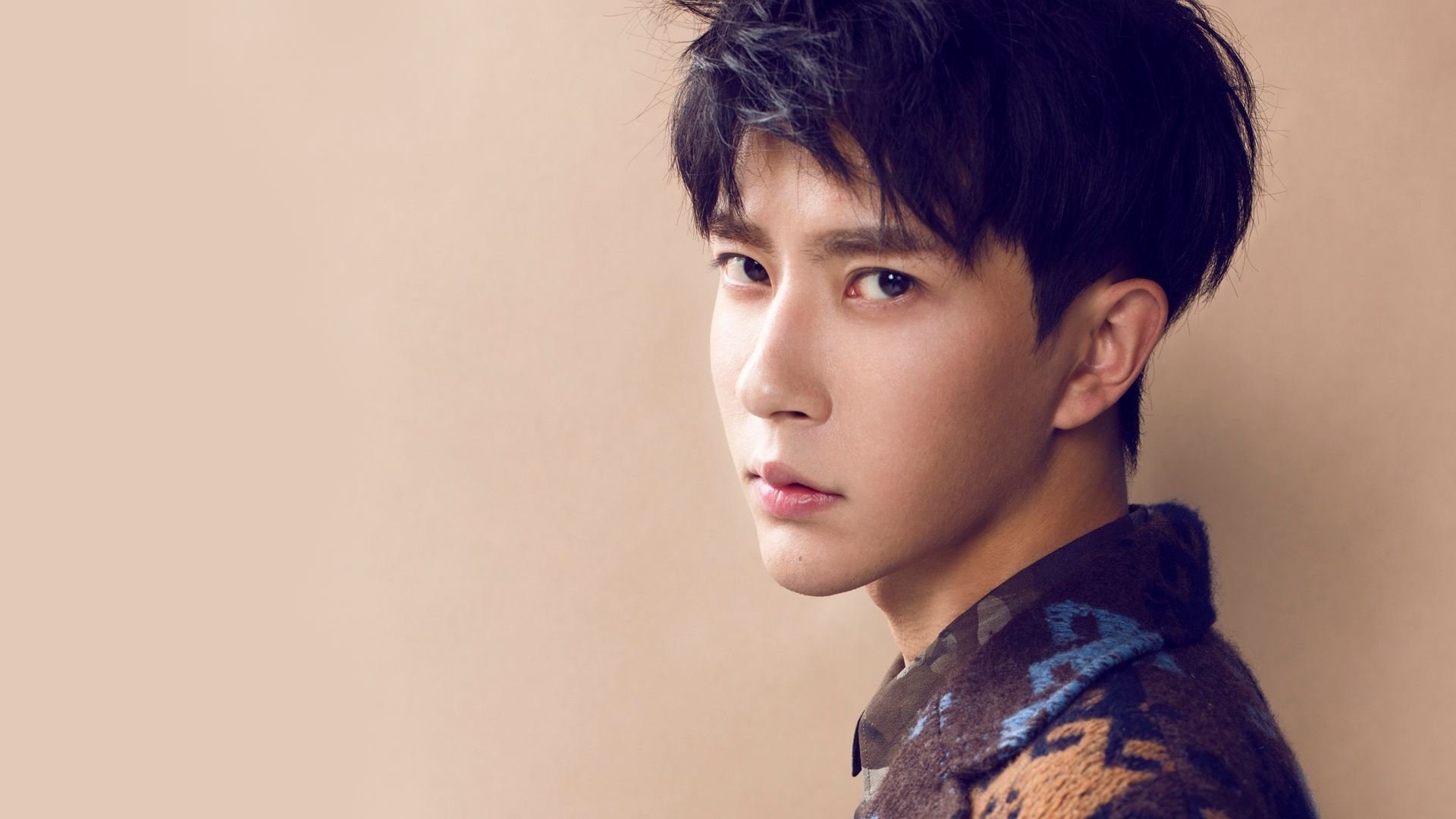 圣吉卢瓦联队的复兴受到布莱顿老板托尼·布鲁姆的投资支持。